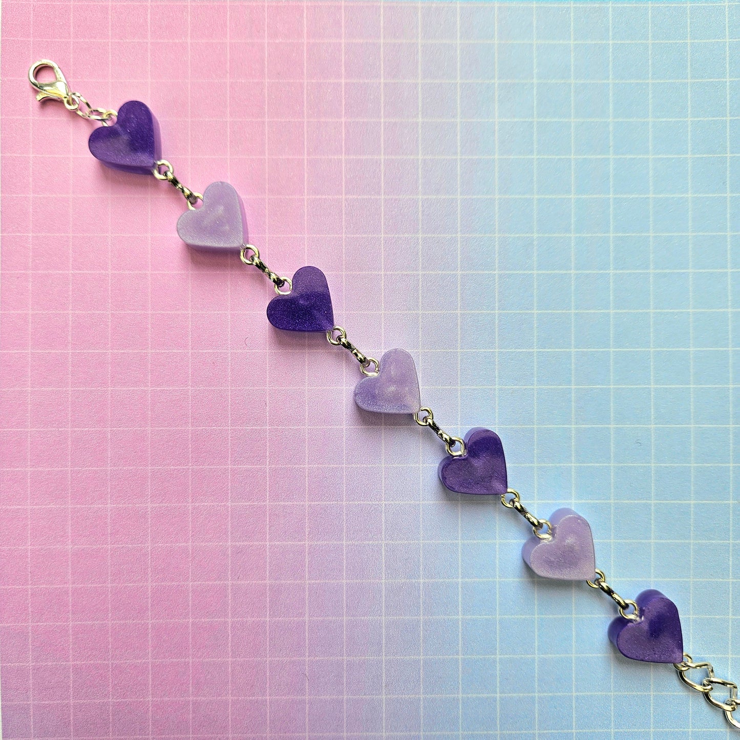 Handmade Resin Bracelet - Purple and Lilac Seven Bora Hearts