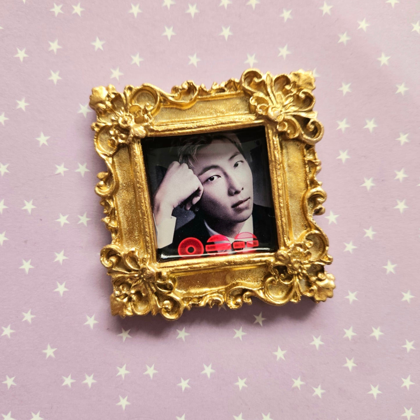 Chunky 3D Photo Frame Style Magnet - BTS