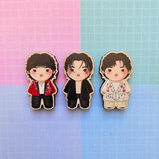 Eco Friendly Wooden 1.5 Inch Pin - Kim Taehyung V Winter Ahead Chibi