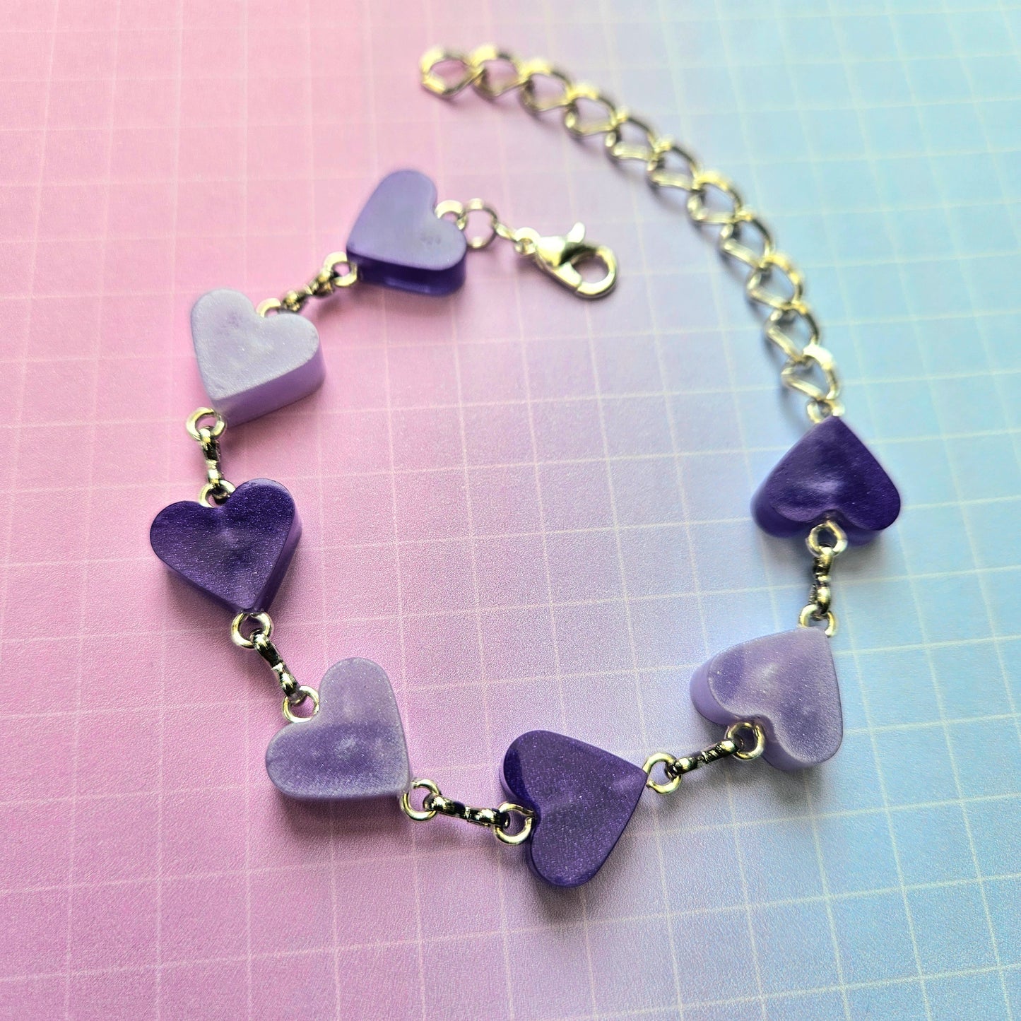 Handmade Resin Bracelet - Purple and Lilac Seven Bora Hearts