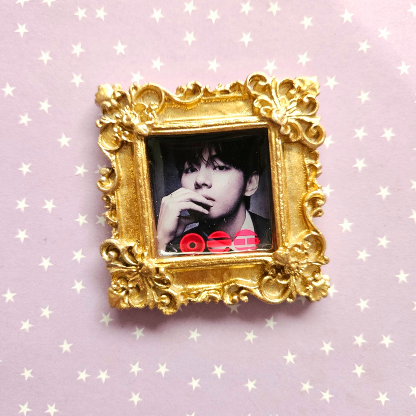 Chunky 3D Photo Frame Style Magnet - BTS
