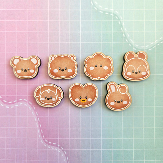 Eco Friendly Wooden 1 Inch Filler Pin or Necklace - Christmas Gingerbread