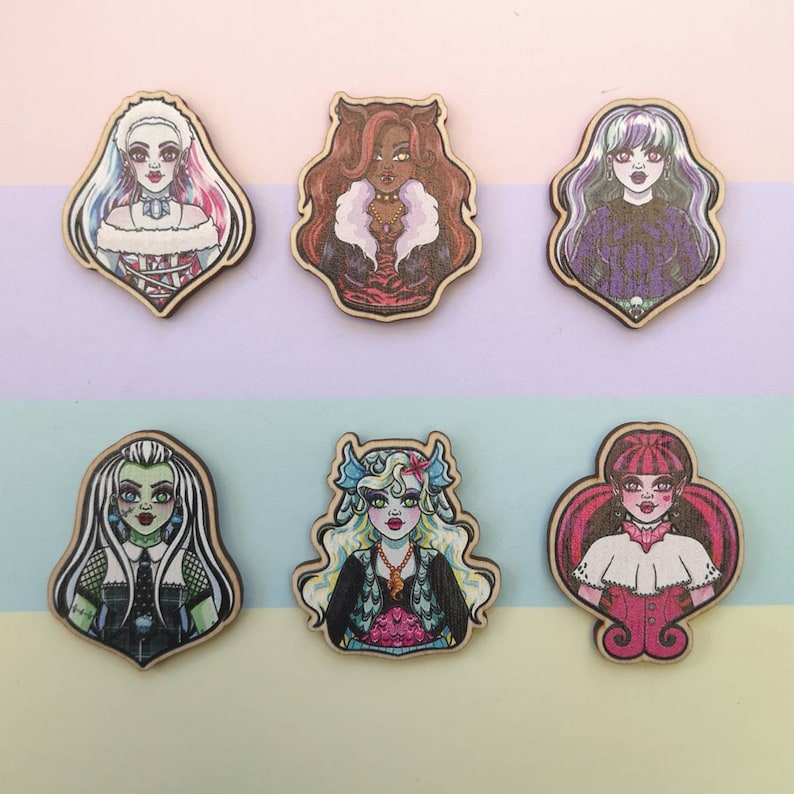 Eco Friendly Wooden 1.5 Inch Pin - Monster High Ghouls