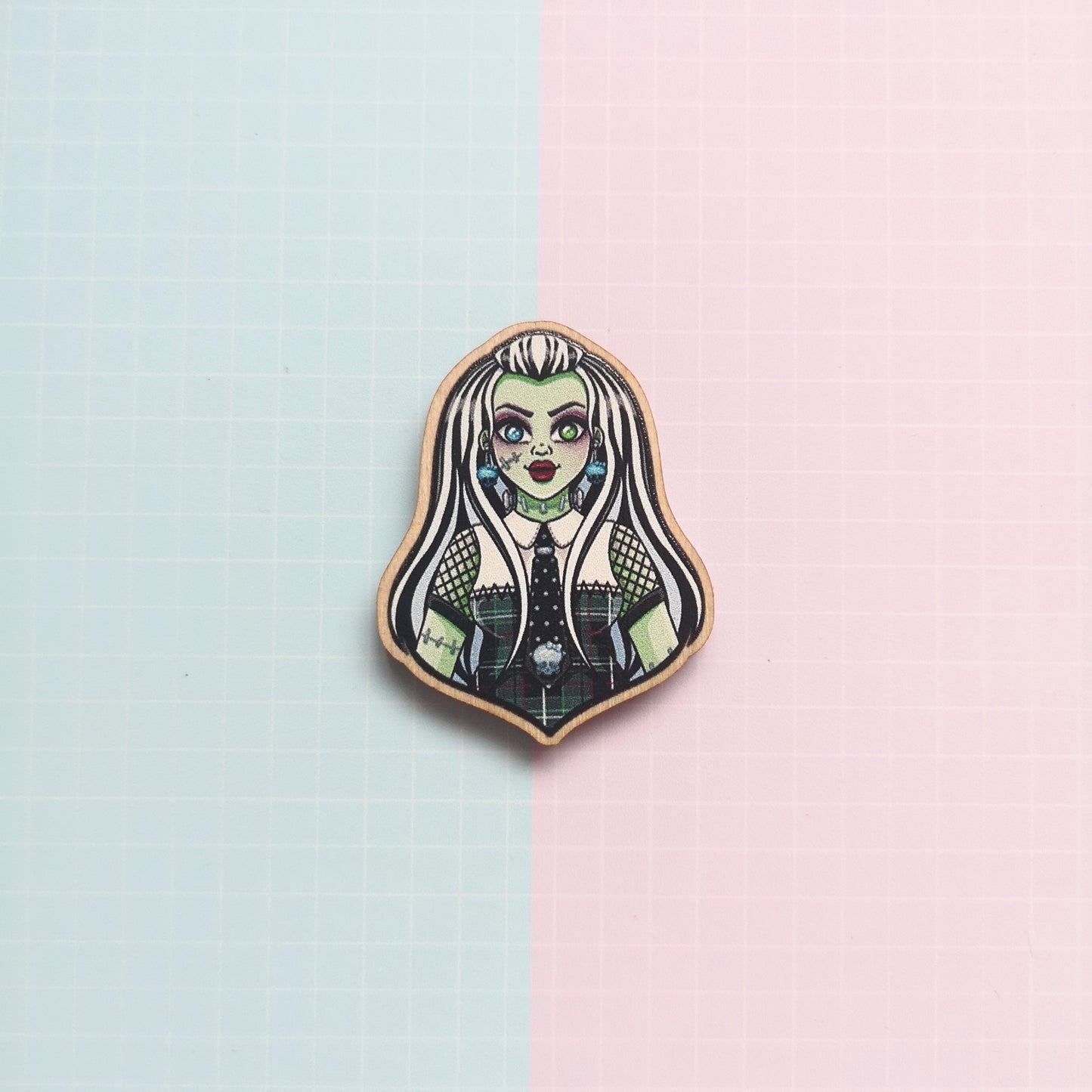 Eco Friendly Wooden 1.5 Inch Pin - Monster High Ghouls